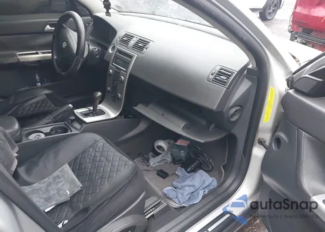 2006 Volvo S40 T5 from USA, damaged, VIN YV1MH682062172653